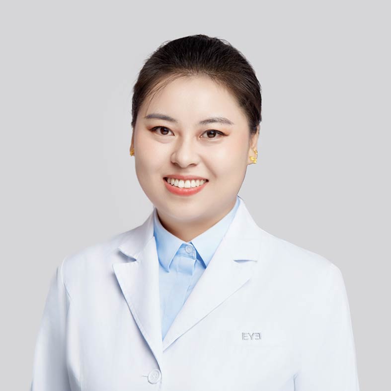 何丽